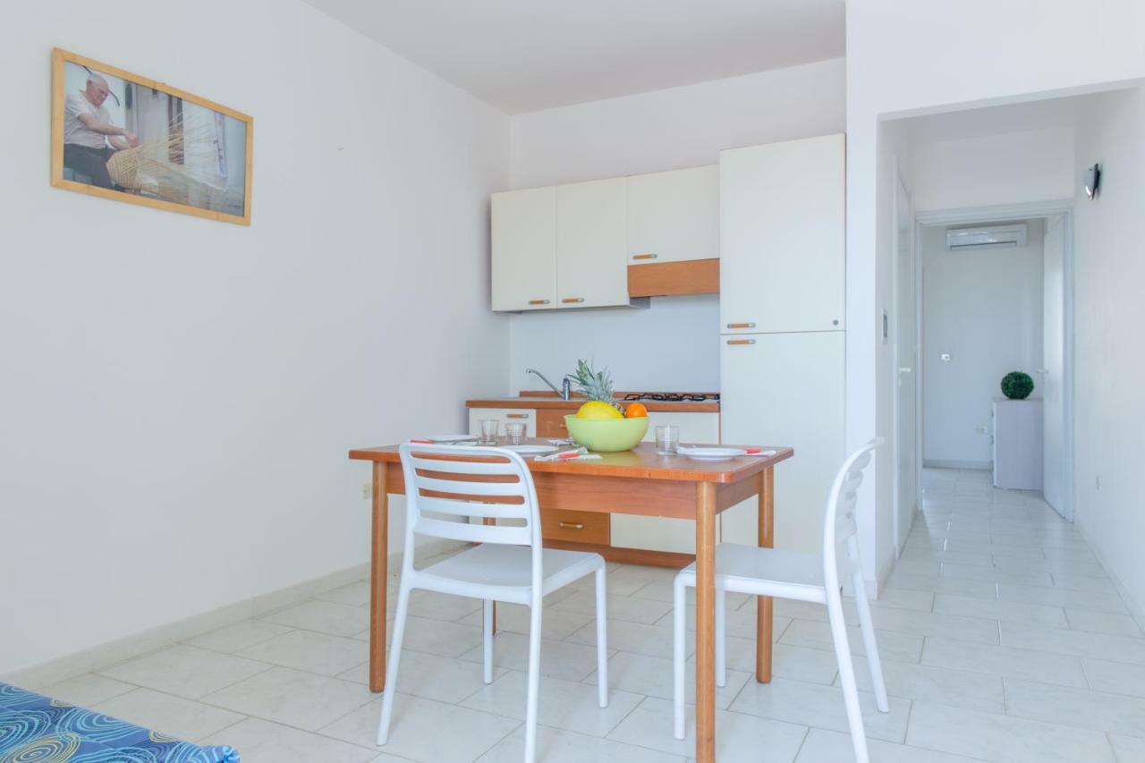 Spiaggia Bianca Apartments Torre Vado Zewnętrze zdjęcie
