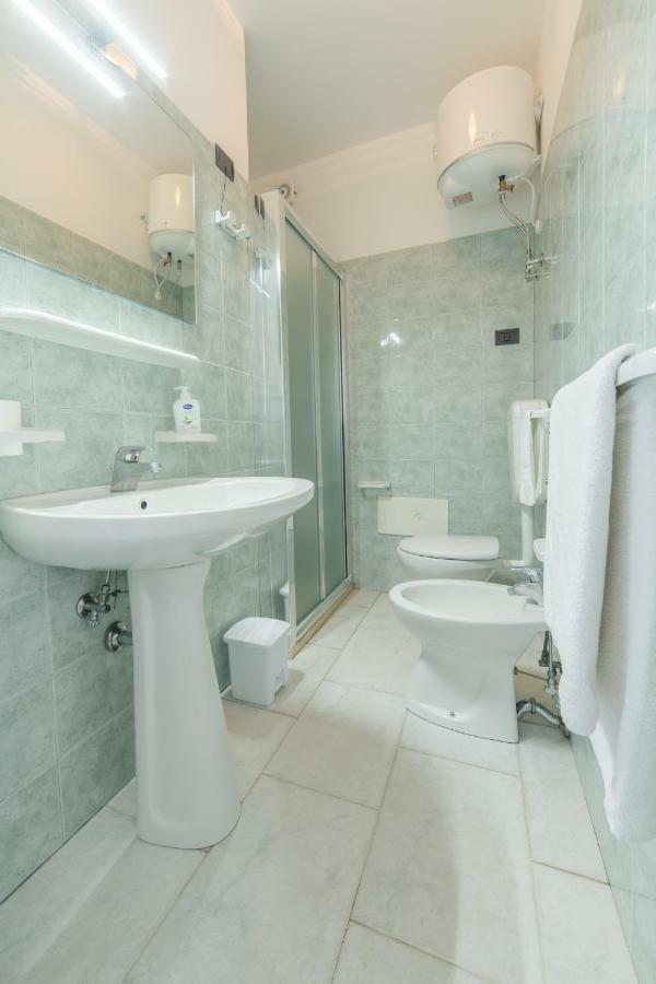 Spiaggia Bianca Apartments Torre Vado Zewnętrze zdjęcie